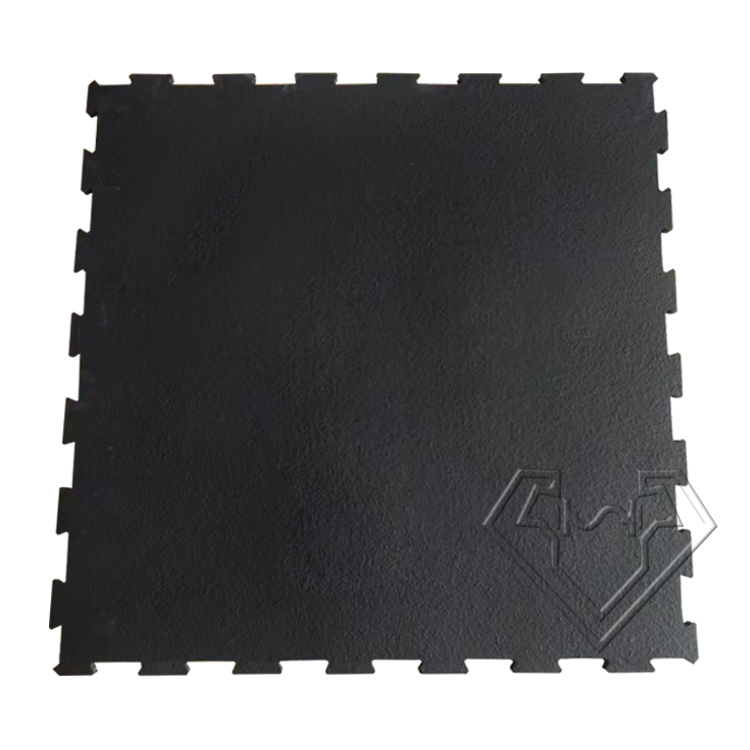 Composite Interlocking Floor Mat